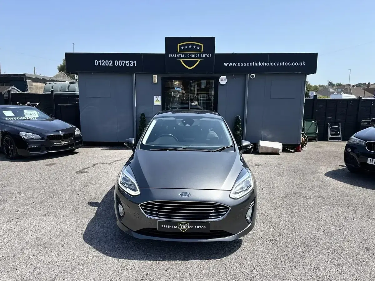 Used Ford Fiesta Zetec 2017 Grey Hatchback