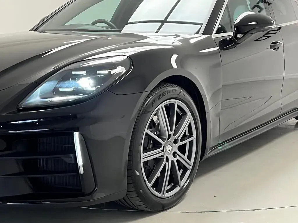 Used Porsche Panamera 353 HP (259 kW) 2024 Black Sedan
