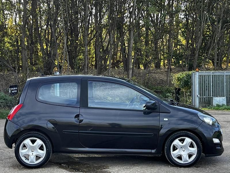 Used Renault Twingo Dynamique 75 HP (55 kW) 2012 Black Hatchback