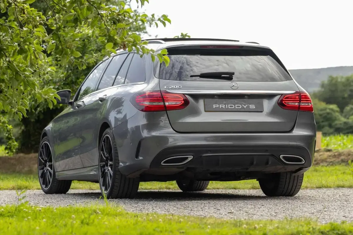 Used Mercedes C200 AMG line 2020 Grey Estate
