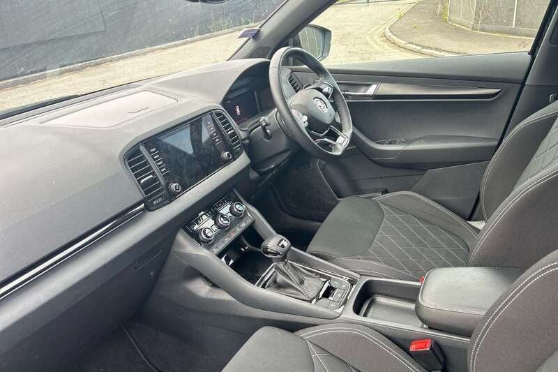 Image 2/4