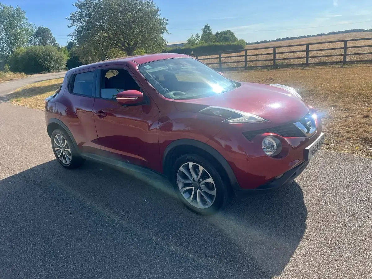 Used Nissan Juke Tekna 108 HP (79 kW) 2016 Red SUV