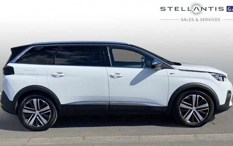 Used Peugeot 5008 GTi 179 HP (131 kW) 2019 Yellow SUV