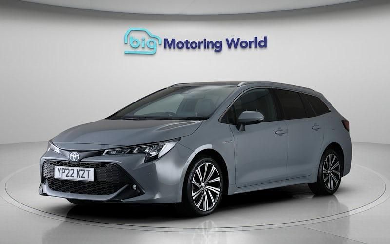 Used Toyota Corolla Design 122 HP (89 kW) 2022 Estate