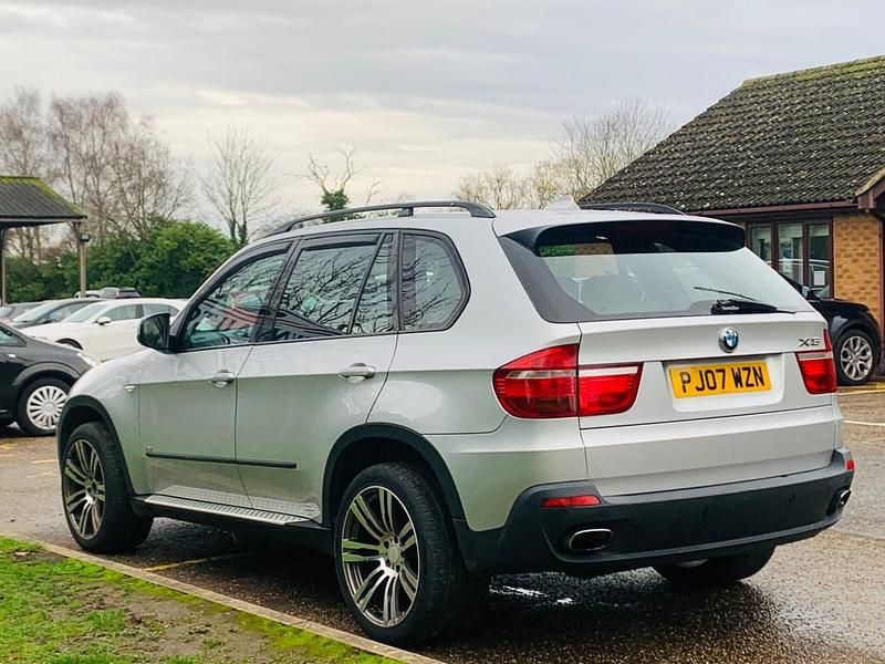 Used BMW X5 355 HP (261 kW) 2007 Silver SUV