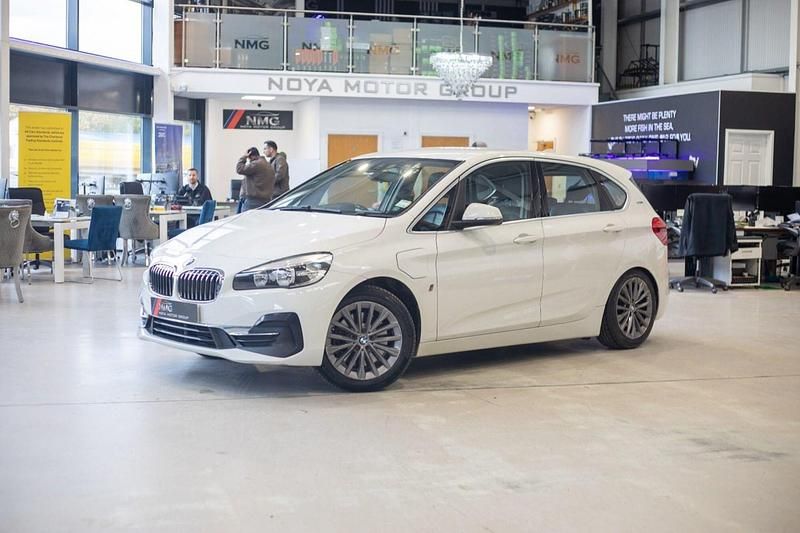 White Used 2018 BMW 225 Luxury Line Hatchback | £8,199 (Fair price) - Image 1/4