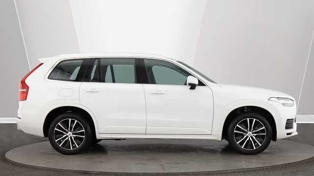 Used Volvo XC90 Momentum 232 HP (170 kW) 2022 SUV