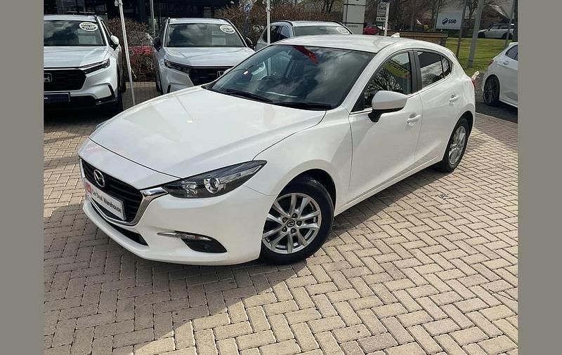Used Mazda 3 117 HP (86 kW) 2018 White Hatchback
