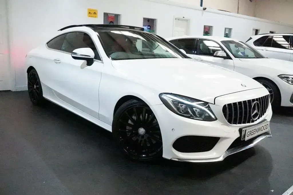 Used Mercedes C250 AMG line 204 HP (150 kW) 2016 White Coupe