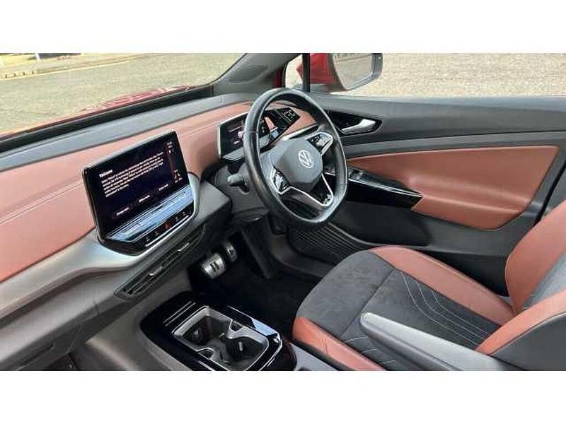 Used VW ID.4 Pure 108 kW (148 HP) 2022 Kings red metallic black SUV
