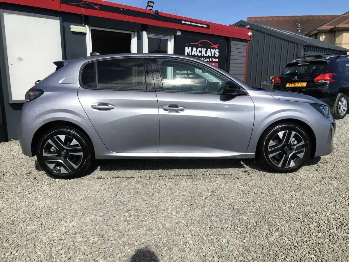 New Peugeot 208 Allure 99 HP (72 kW) 2025 Grey Hatchback