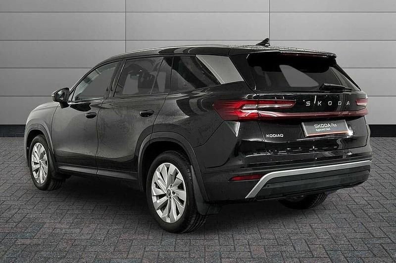 Used Skoda Kodiaq SE L 147 HP (108 kW) 2025 Black magic pearl effect SUV