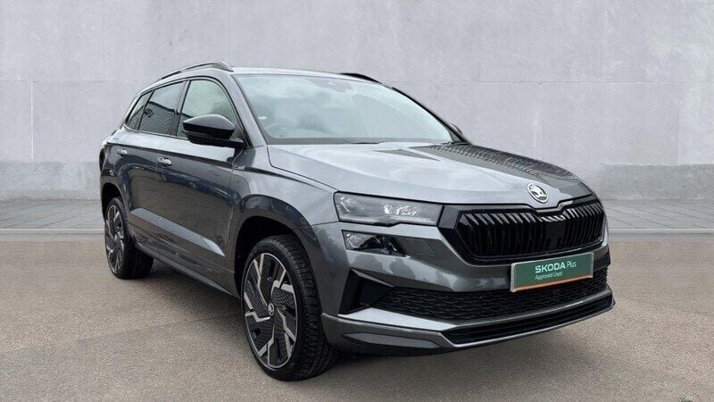 Graphite grey Used 2024 Skoda Karoq SportLine SUV | £27,612 (Fair price) - Image 1/4