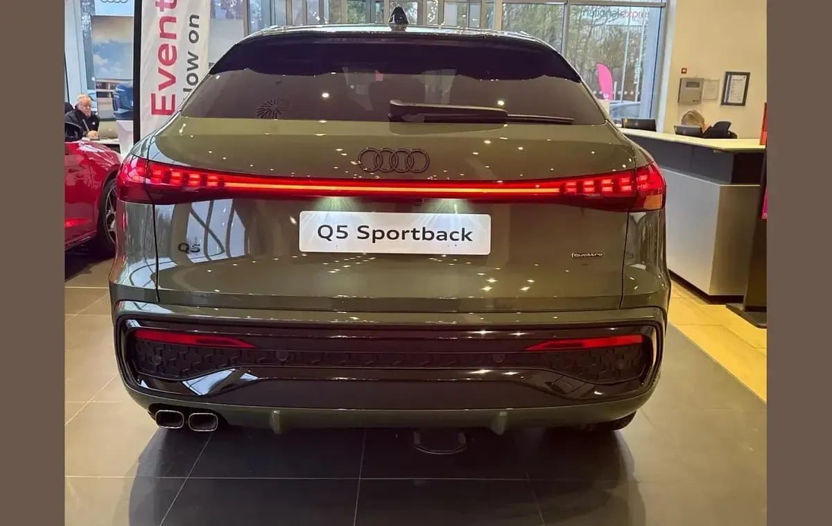 Used Audi Q5 Comfort 204 HP (150 kW) 2026 Green SUV
