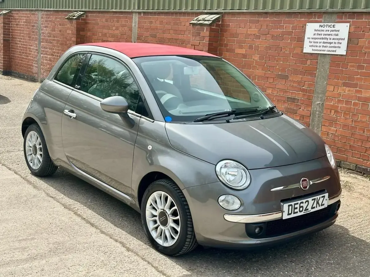 Usado Fiat 500C Lounge 69 HP (50 kW) 2013 Cinzento Cabrios
