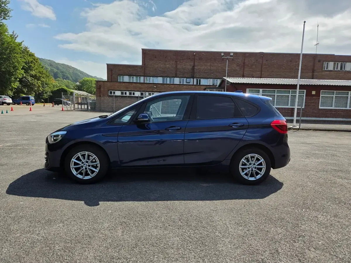 Used BMW 218 2018 Blue Hatchback