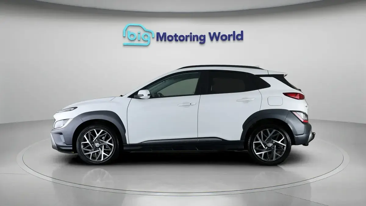 Used Hyundai Kona Premium 141 HP (103 kW) 2021 White SUV