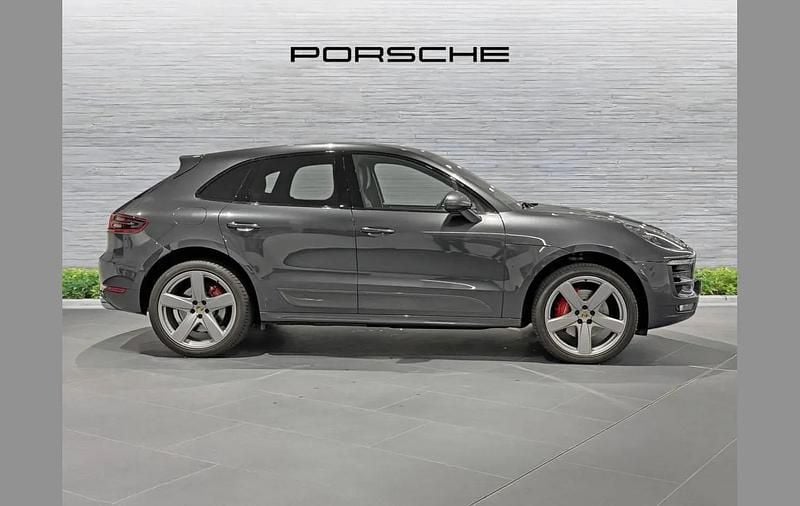 Used Porsche Macan Turbo 400 HP (294 kW) 2016 Grey SUV
