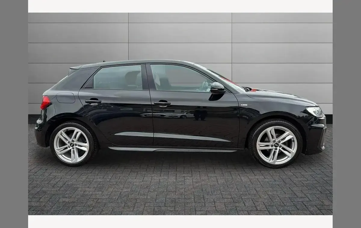 Used Audi A1 S-Line 95 HP (69 kW) 2022 Black SUV