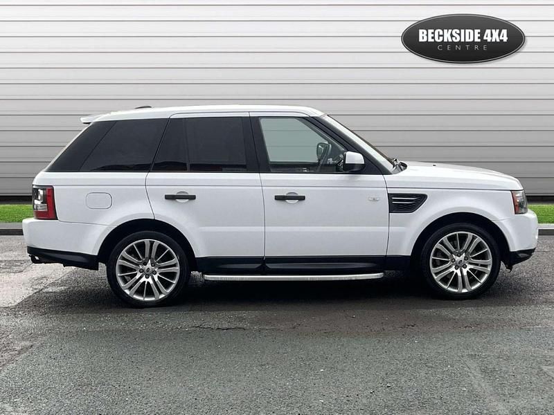 Used Land Rover Range Rover HSE 245 HP (180 kW) 2011 White SUV
