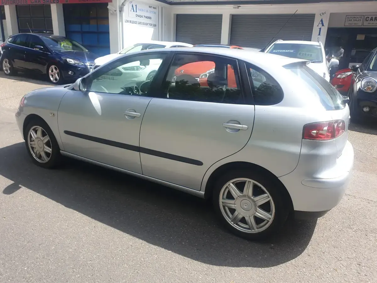 Used Seat Ibiza Sport 75 HP (55 kW) 2006 Grey Hatchback