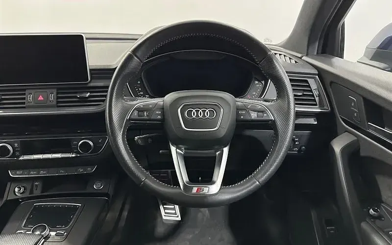 Used Audi Q5 S-Line 190 HP (139 kW) 2018 Blue SUV