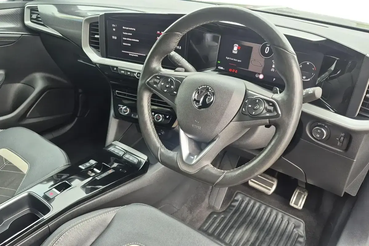 Used Vauxhall Mokka Ultimate 130 HP (95 kW) 2023 Grey SUV