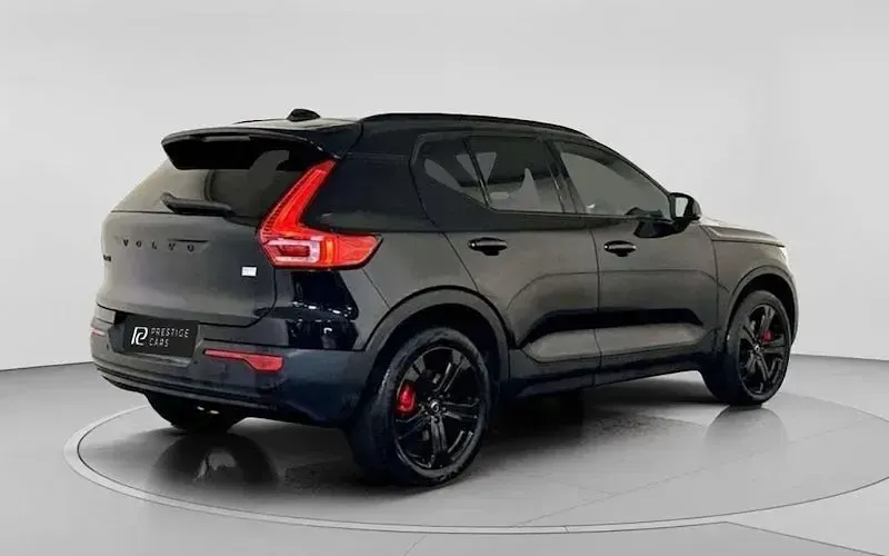 Used Volvo XC40 Plus 211 HP (155 kW) 2023 SUV