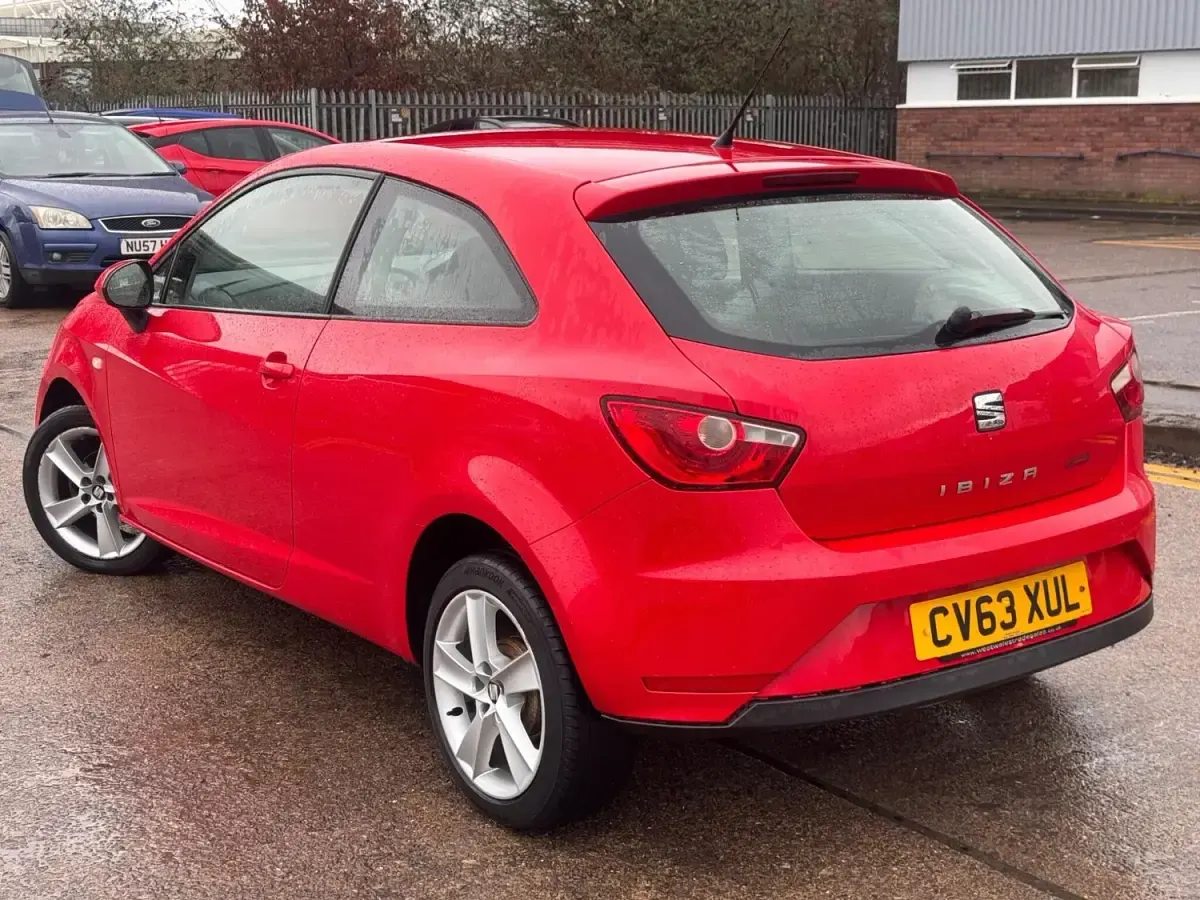 Usado Seat Ibiza Sport 2014 Rojo Utilitario