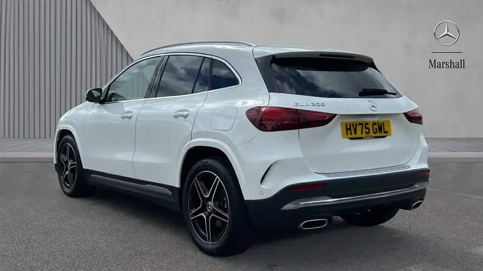Used Mercedes GLA200 Executive 163 HP (119 kW) 2025 Polar white SUV