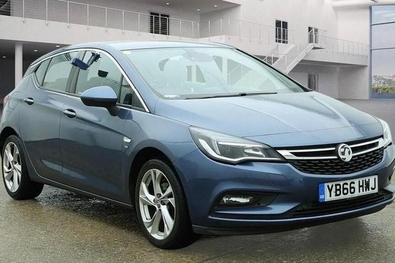 Used Vauxhall Astra SRi 150 HP (110 kW) 2016 Blue Hatchback