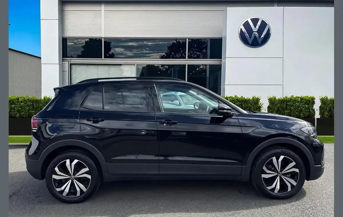 Second-hand VW T-Cross Match 95 CP (69 kW) 2025 Negru SUV