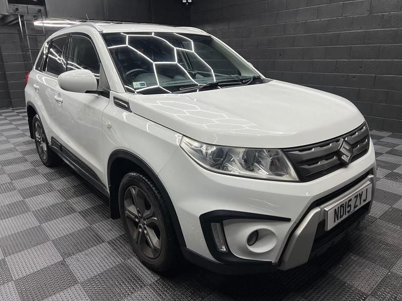 Used Suzuki Vitara SZ-T 120 HP (88 kW) 2015 White SUV
