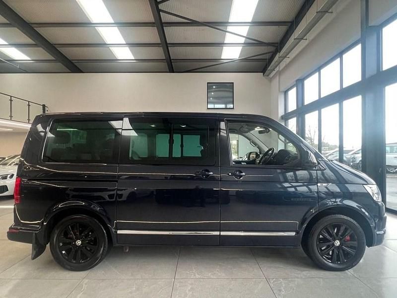 Usado VW Caravelle Executive 150 HP (110 kW) 2016 Azul Monovolume