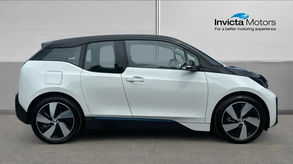 Used BMW i3 Comfort Edition 125 kW (170 HP) 2022 White Hatchback