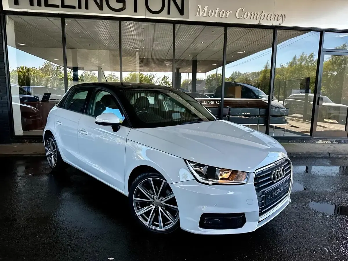 Usado Audi A1 Sportback Sport 125 HP (91 kW) 2015 Branco Citadino