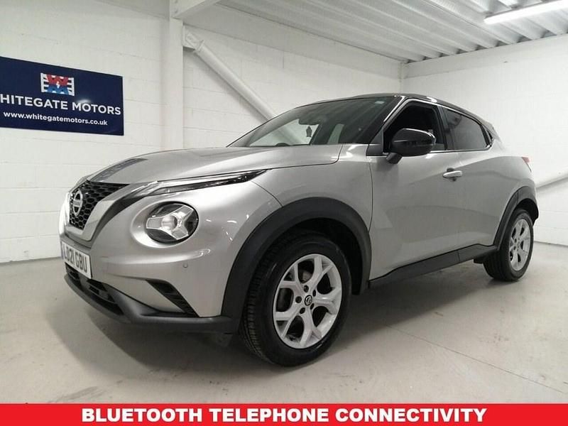 Used Nissan Juke N-Connecta 114 HP (83 kW) 2021 Silver SUV