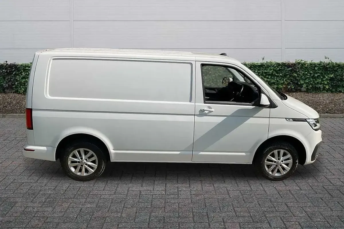Usado VW Transporter Highline 2023 Branco Van