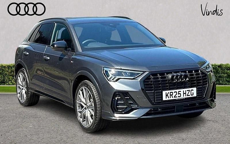 Used 2025 Audi Q3 Black Edition SUV | £35,769 (A bit pricey) - Image 1/4