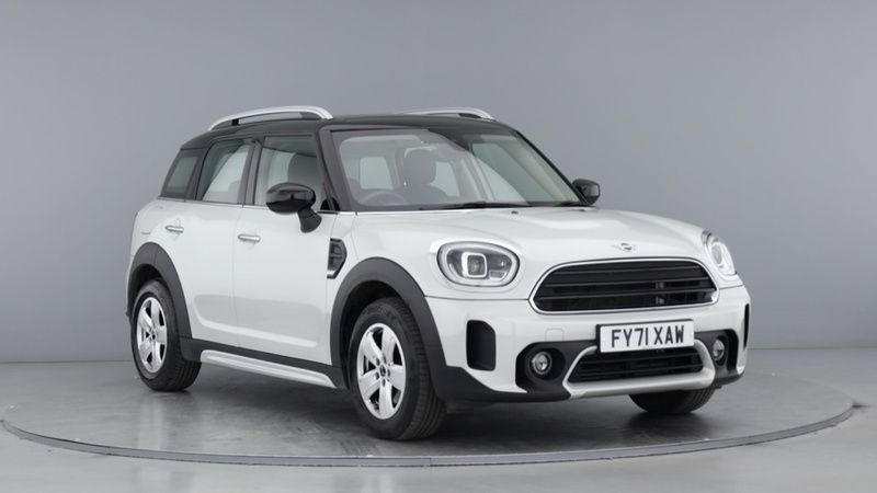 Silver Used 2021 Mini Cooper Countryman Classic SUV | £19,490 (Good price) - Image 1/4