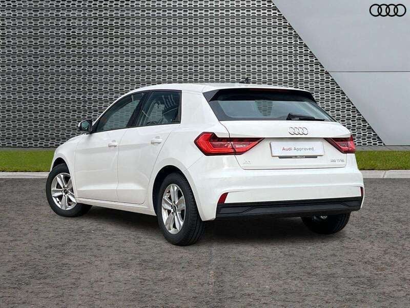 Used Audi A1 Design 94 HP (69 kW) 2022 White Hatchback