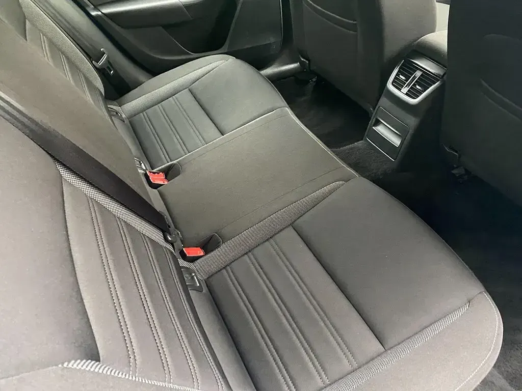 Używany Skoda Octavia SE 115 KM (84 kW) 2019 Niebieski Hatchback