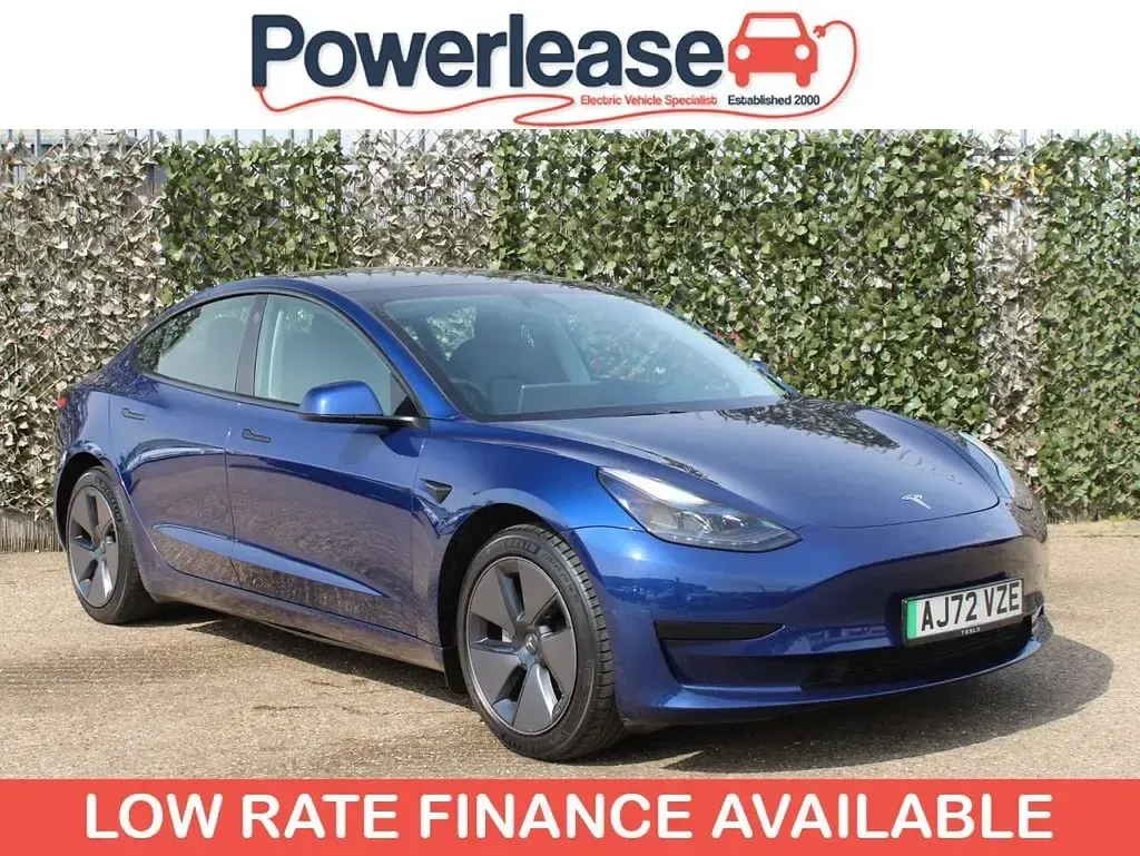 Usado Tesla Model 3 RWD 208 kW (283 CV) 2022 Azul Berlina