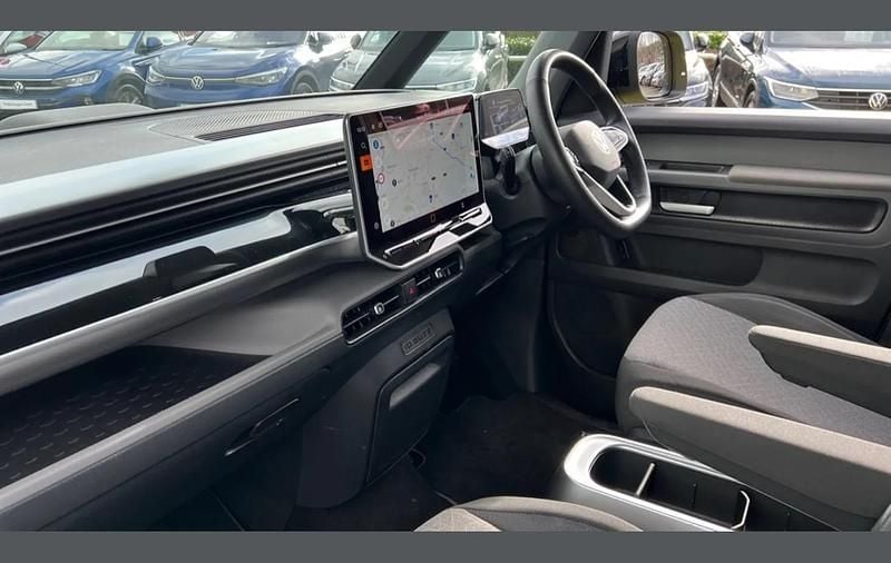 Used VW ID. Buzz Pro 210 kW (286 HP) 2025 Yellow MPV