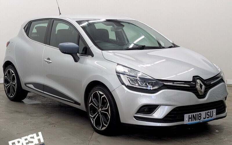 Used 2016 Renault Clio IV Dynamique Hatchback | £7,490 (A bit pricey) - Image 1/4