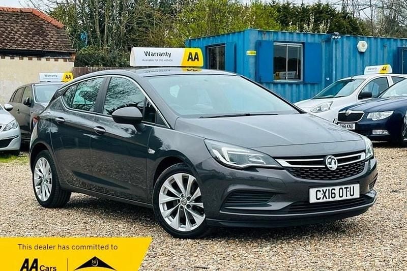 Used Vauxhall Astra 110 HP (80 kW) 2016 Grey Hatchback