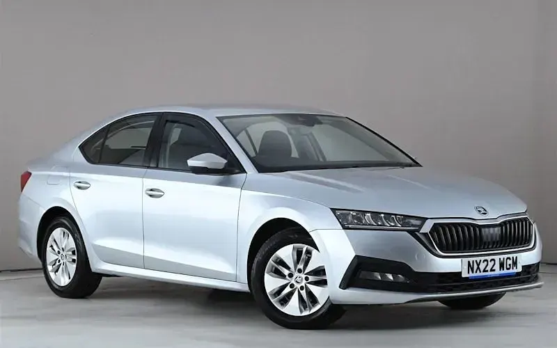 Begagnad Skoda Octavia SE 110 HK (80 kW) 2022 Halvkombi