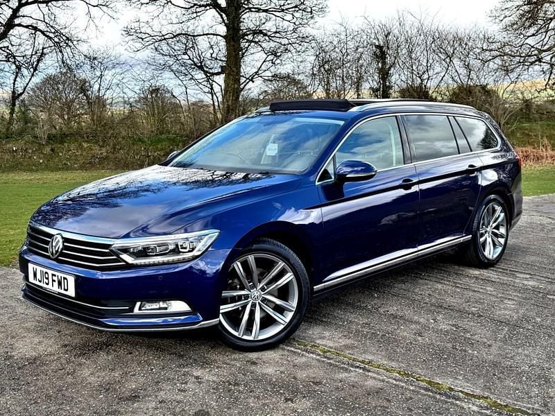 Used VW Passat GT 190 HP (139 kW) 2019 Blue Estate