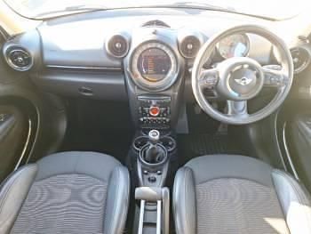 Image 3/4