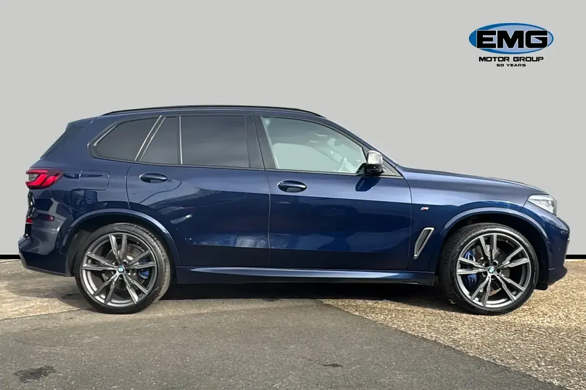 Begagnad BMW X5 Sport Line 400 HK (294 kW) 2020 Blå SUV
